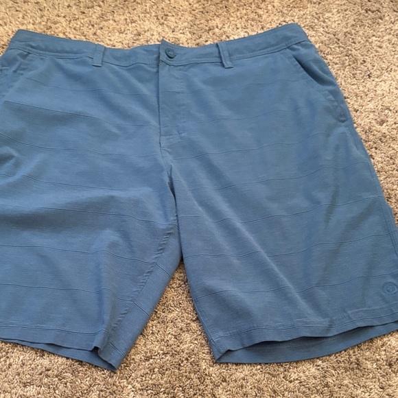 Kirkland Signature Men's Shorts - Black and Blue - Picture 5 of 7